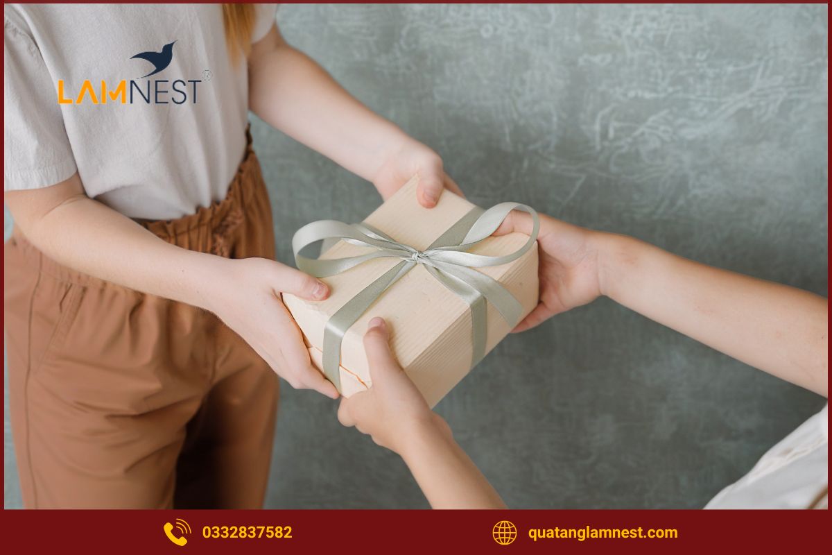 Vì sao cá nhân hóa lại quan trọng trong quà tặng doanh nghiệp?